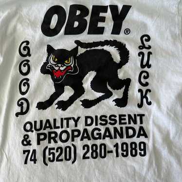 Obey teens small tee shirt - image 1