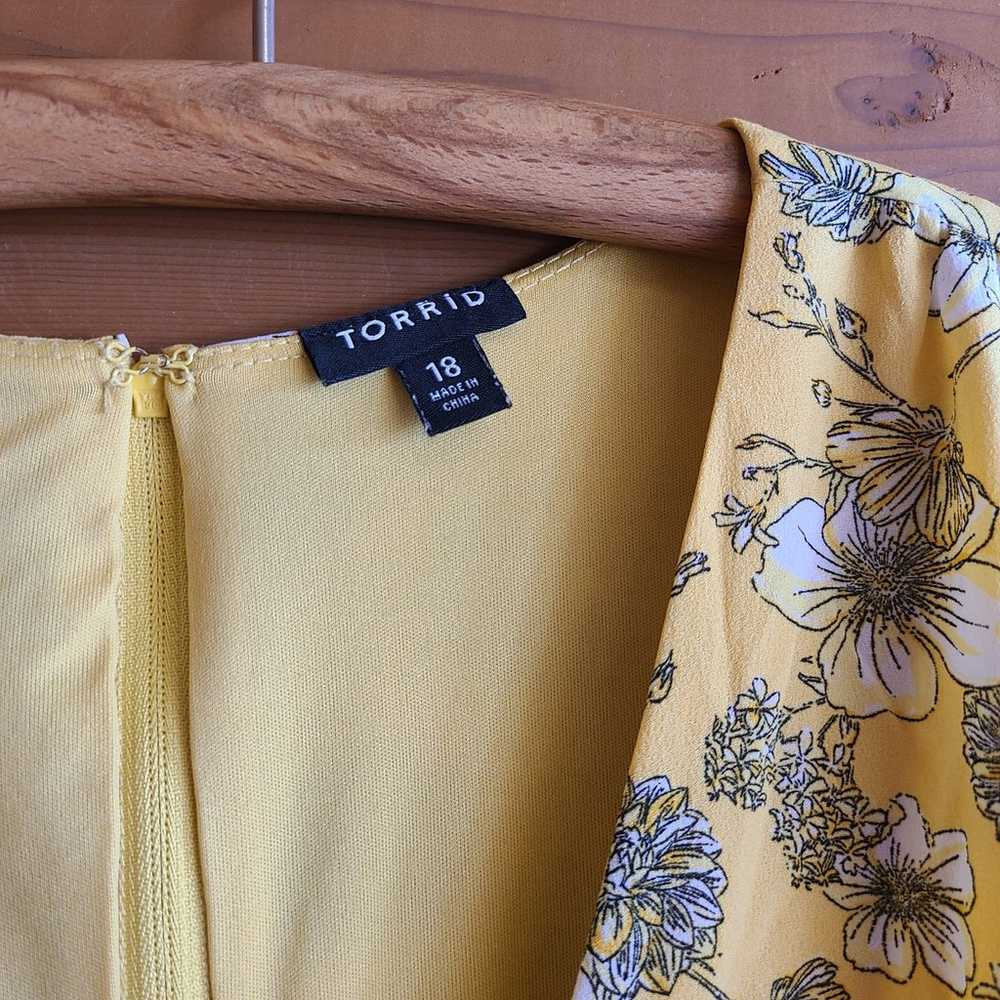 Torrid Yellow Floral Georgette Wrap Dress Flutter… - image 4