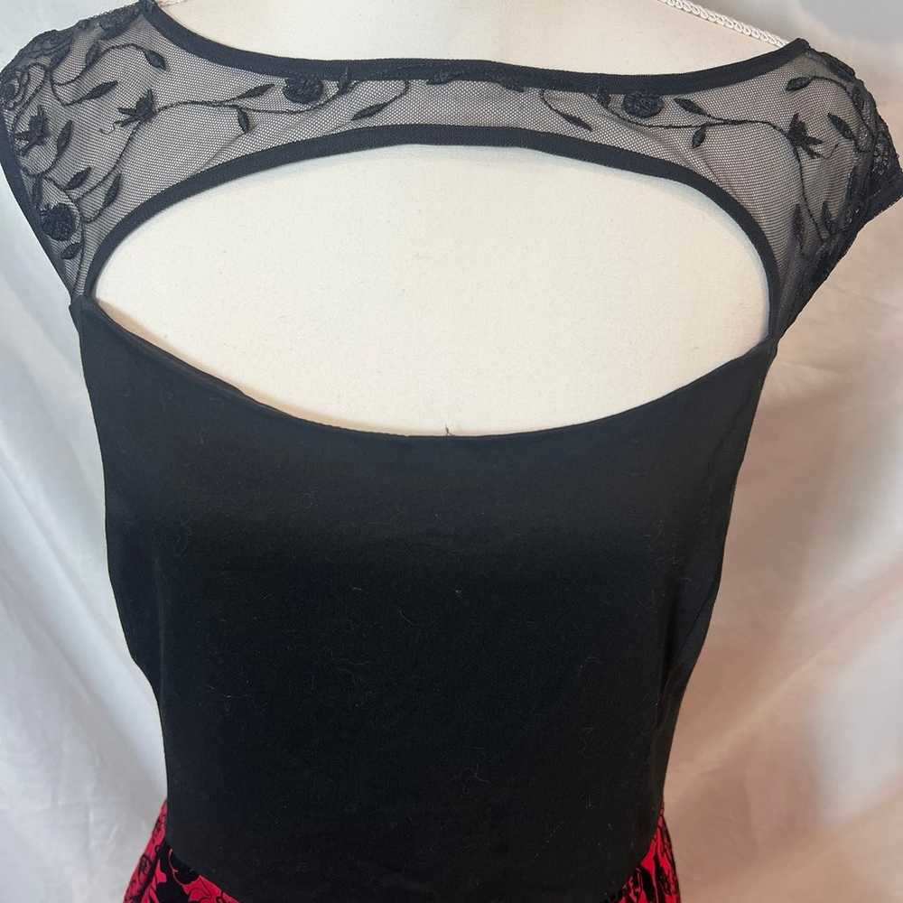 Torrid Disney’s Snow White print corset sleeveles… - image 4