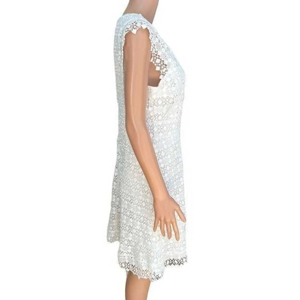 Amy Lynn Flutter Sleeve white Lace Dress, Size L - image 3
