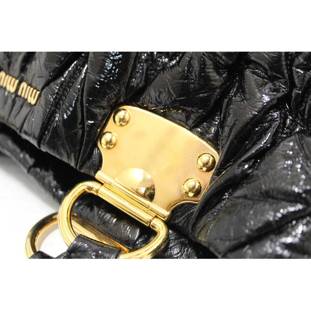 Miu Miu Matelassé patent leather handbag - image 11