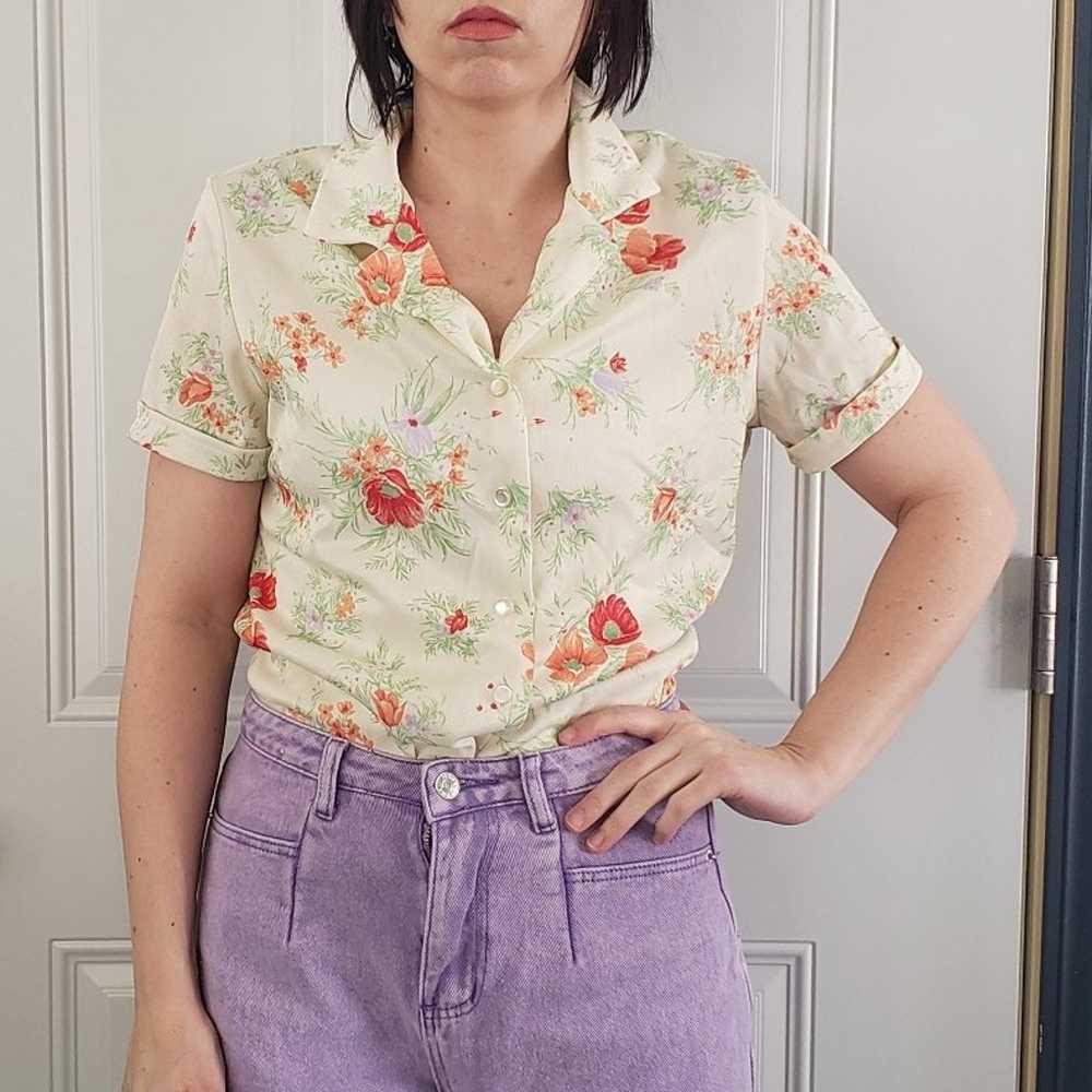 70s/80s Green Floral Polyester Short Sleeve Blouse - image 1
