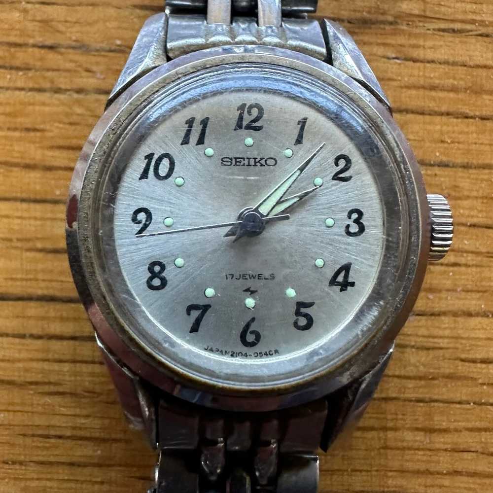 Seiko Vintage Mechanical Watch - image 2