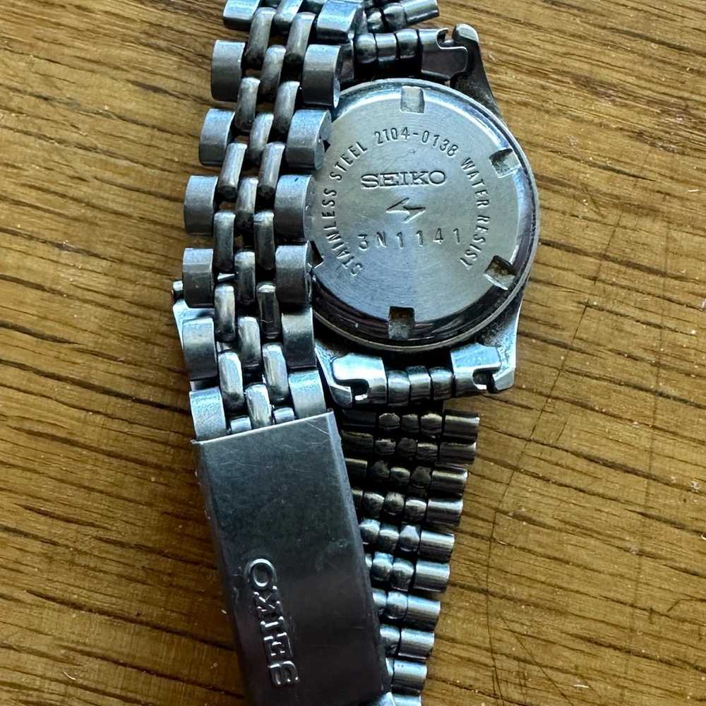 Seiko Vintage Mechanical Watch - image 3