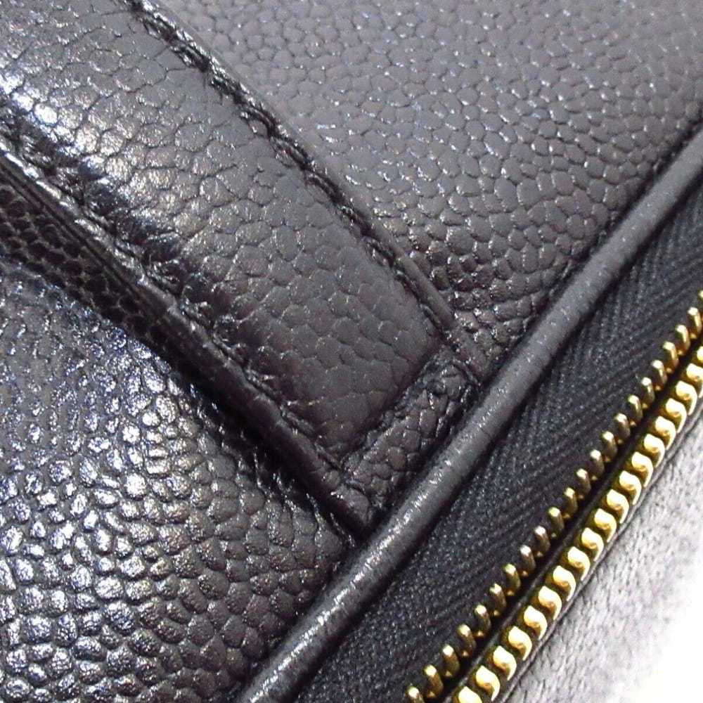 Chanel Leather vanity case - image 8