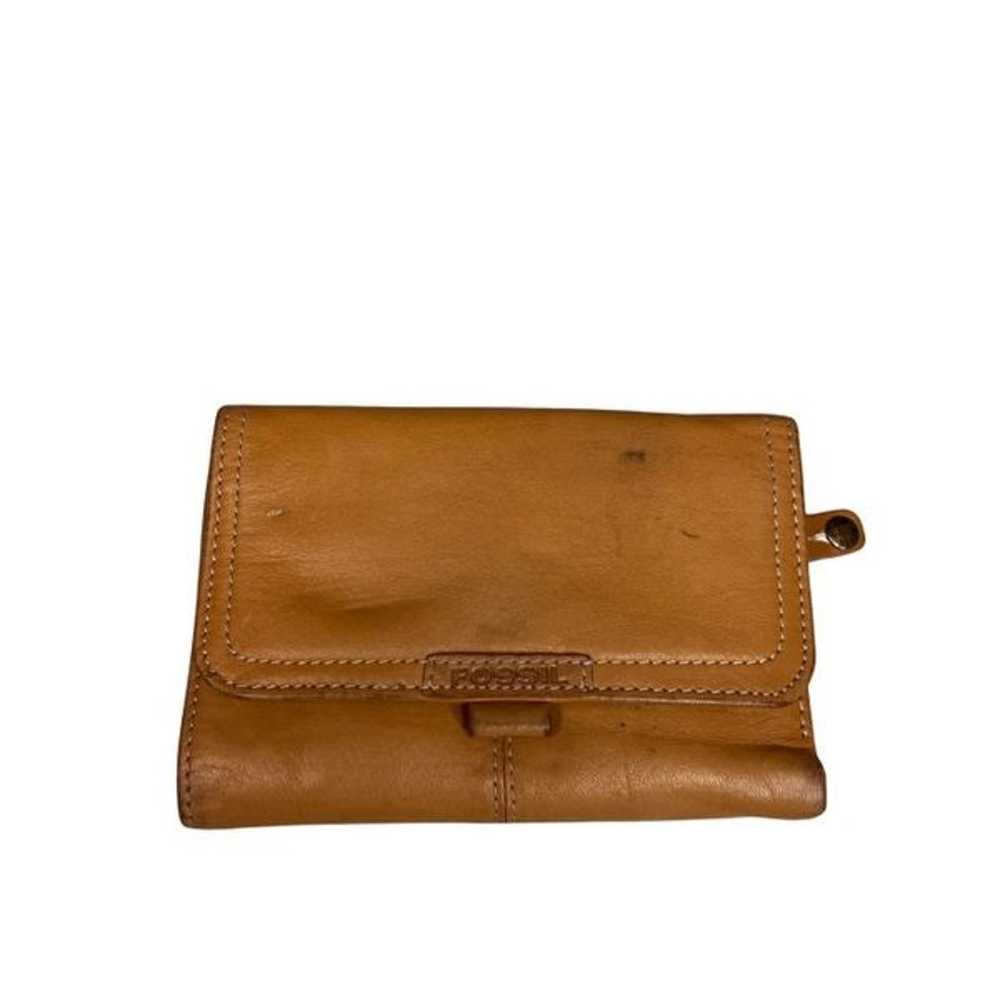 Fossil Light Brown Leather Vintage Trifold Wallet - image 4