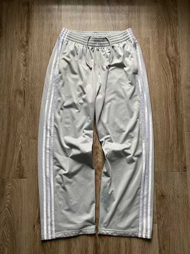 Vintage Adidas Baggy Fit Mesh Lined Track Pants Size L unisex