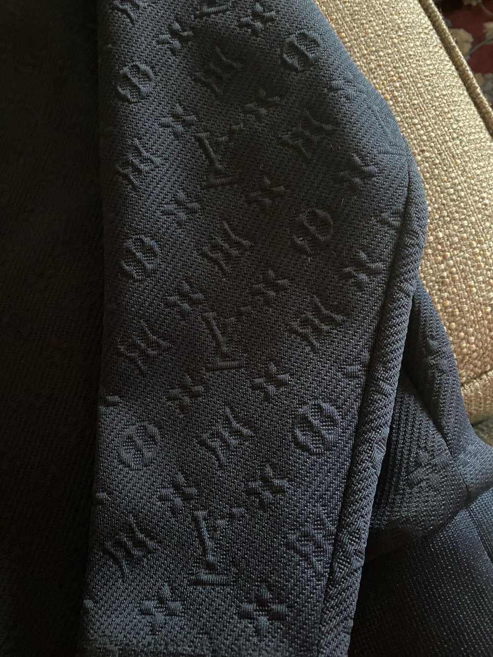 Louis Vuitton Louis Vuitton Monogram Embossed Jac… - image 10