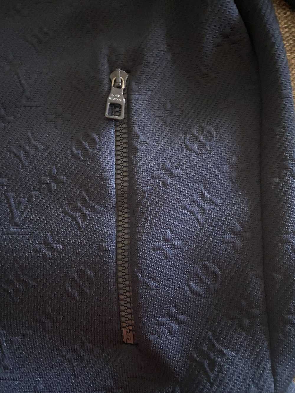 Louis Vuitton Louis Vuitton Monogram Embossed Jac… - image 8