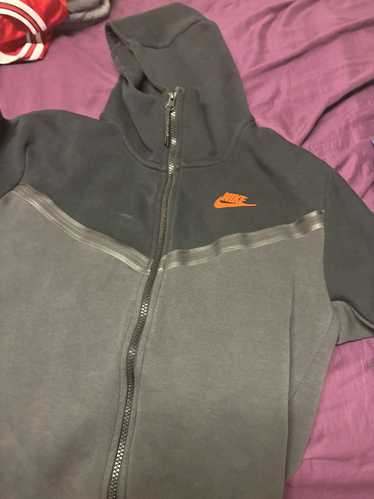 Nike Black grey and orange tech