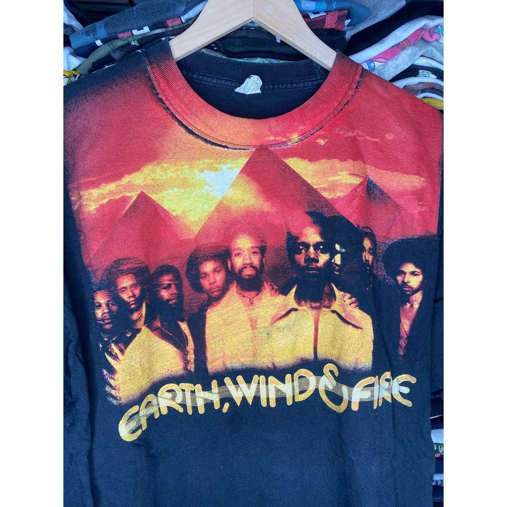 Band Tees Y2K Earth Wind & Fire Men's XL Graphic … - image 2