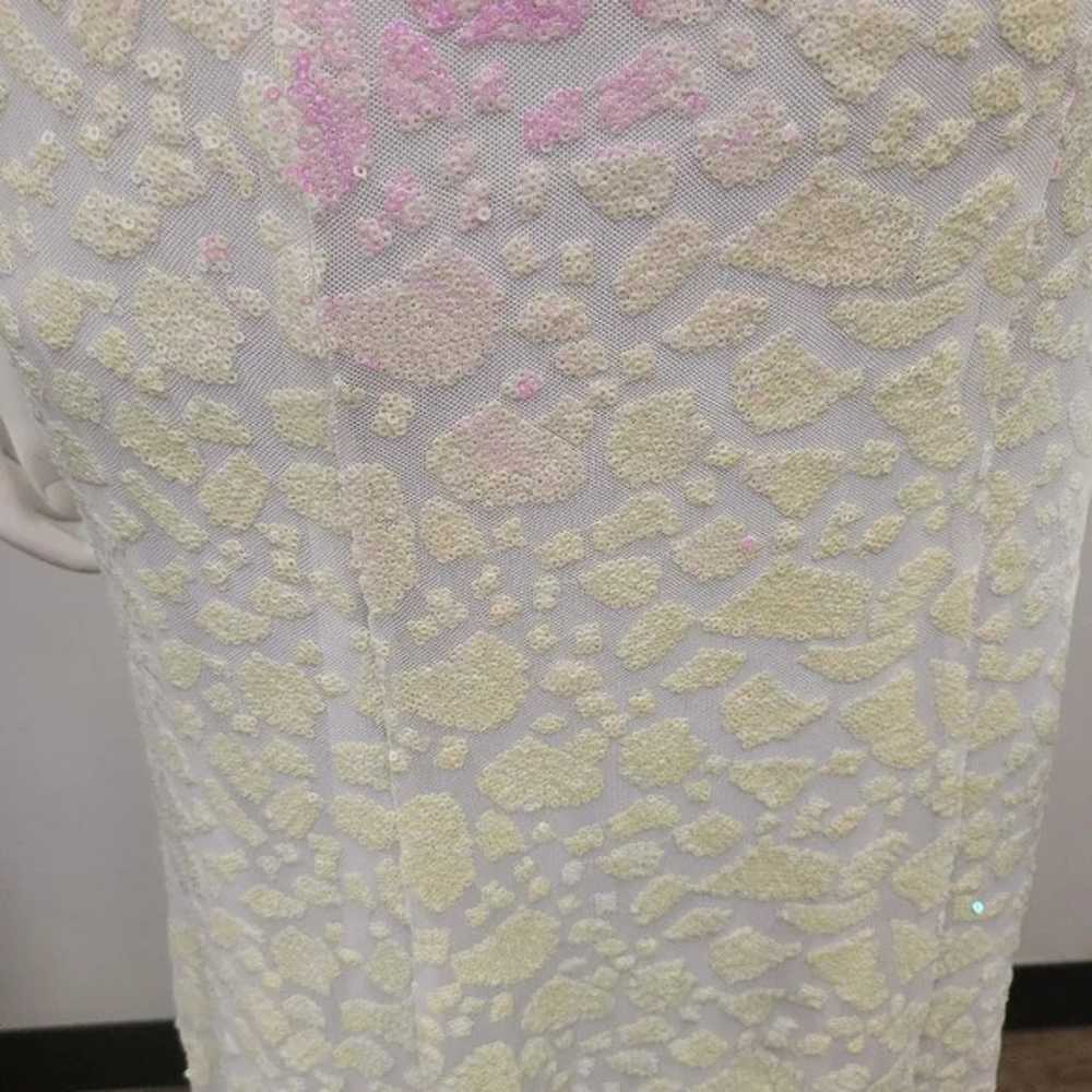 Iridescent sequins gown white size 11 - image 2