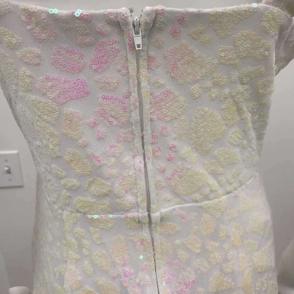 Iridescent sequins gown white size 11 - image 3