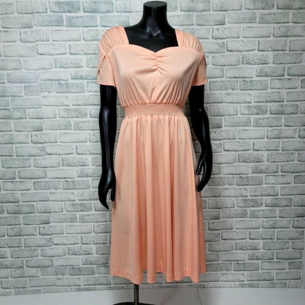 Vintage 70s Peach Orange Short Sleeve Smocked Wai… - image 1