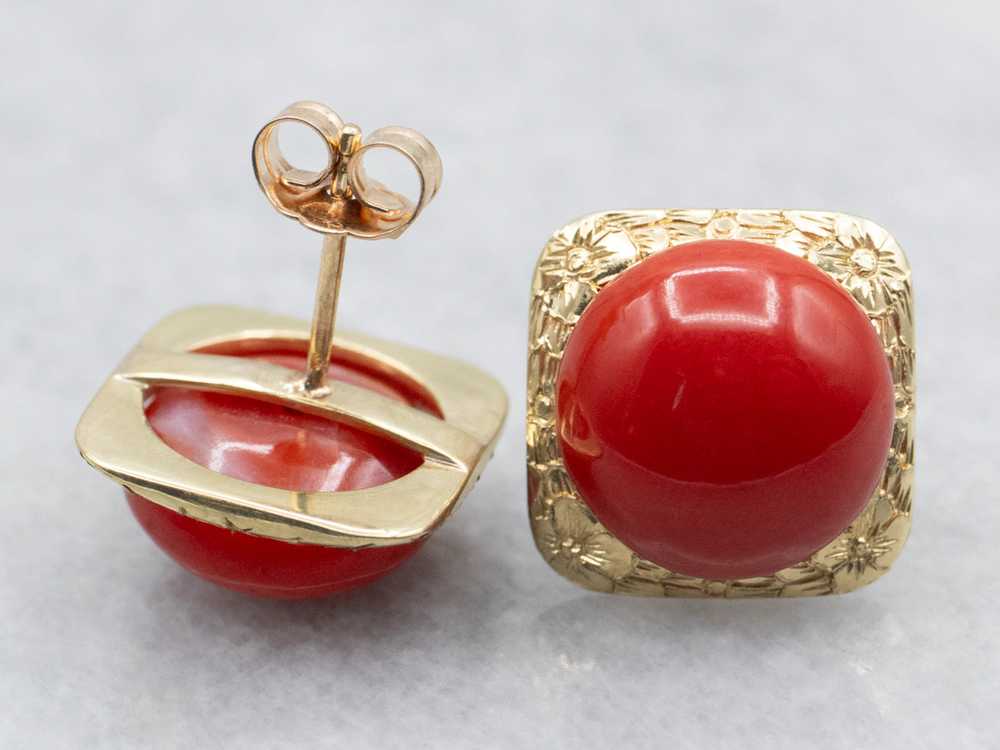Yellow Gold Round Cut Coral Cabochon Stud Earrings - image 3