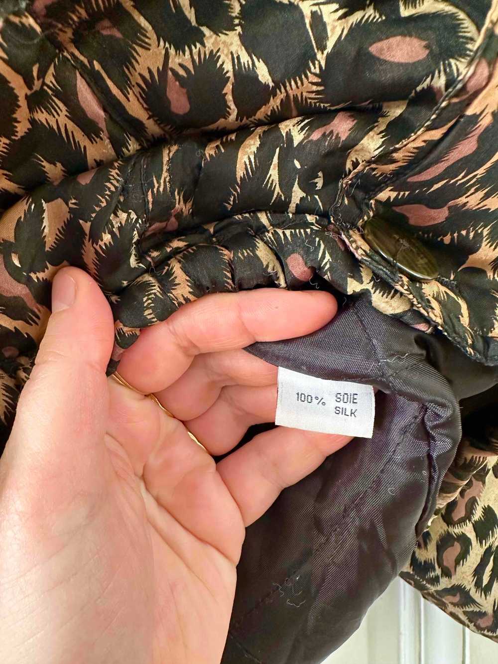 Leopard silk down jacket - image 8
