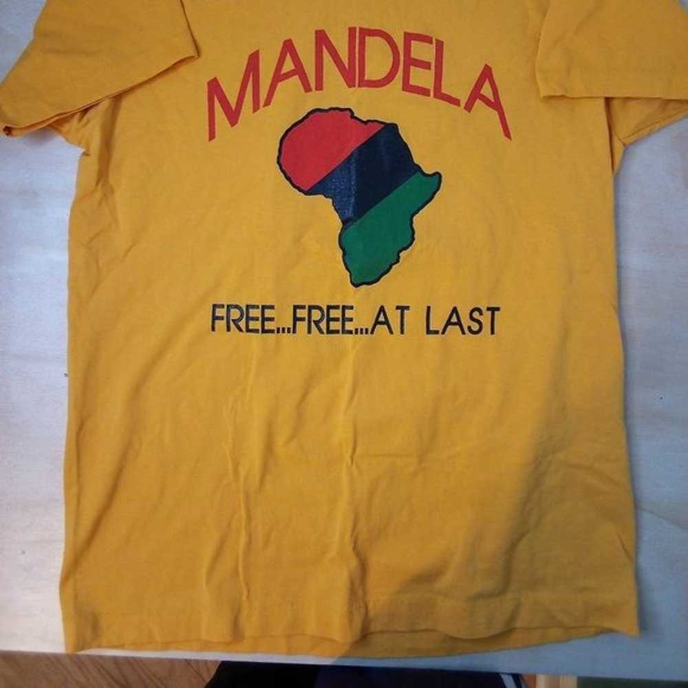 Vintage 80s Nelson Mandela Free At Last T-Shirt - image 3