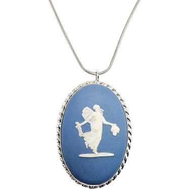 Wedgewood selling pin and pendant