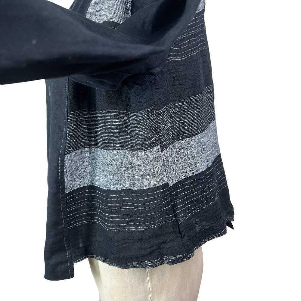 Tara Vao Collarless Button Top in Black Gray Stri… - image 6
