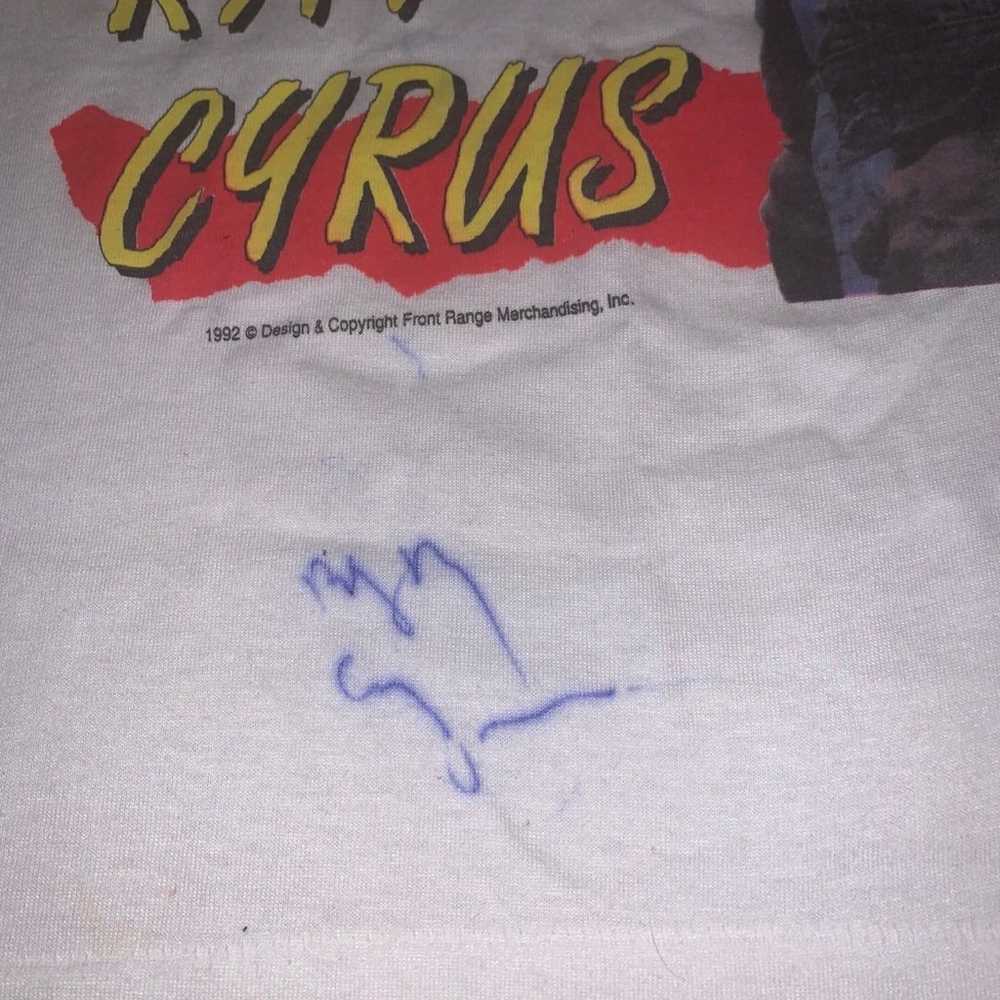 Autographed Billy Ray Cyrus Tshirt - image 3