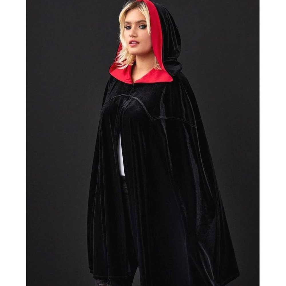 Torrid Size 1/2 Spooky Black Gothic Red Hooded Co… - image 1