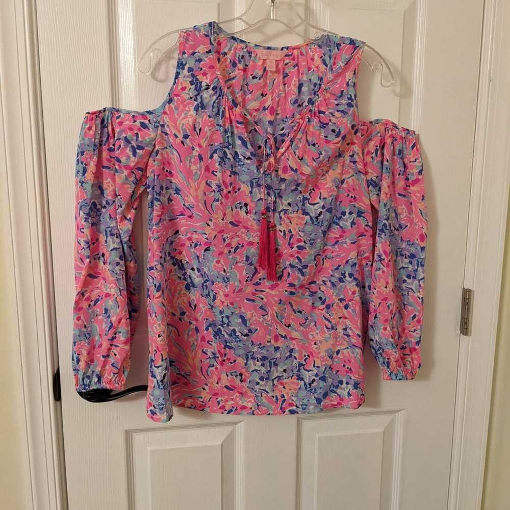 Lilly Pulitzer Sunny Shoulder Finch Top in Coco C… - image 2