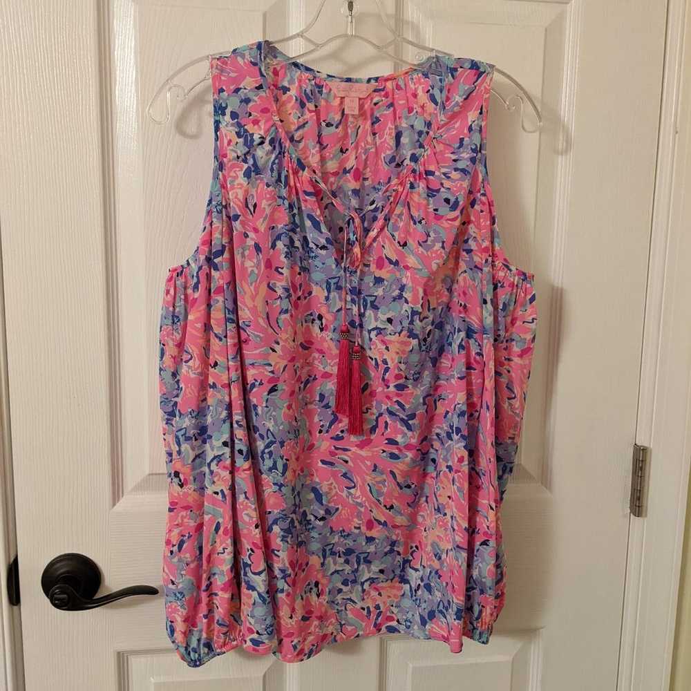 Lilly Pulitzer Sunny Shoulder Finch Top in Coco C… - image 3
