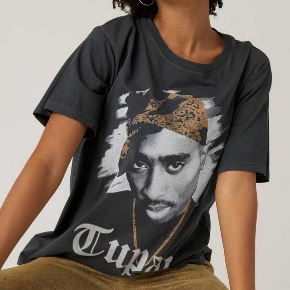 DAYDREAMER Tupac Gold Bandana Boyfriend Band Tee … - image 1