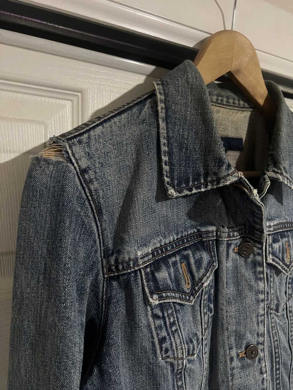 Gap × Vintage Vintage 90s Gap Denim Jacket Frayed… - image 3