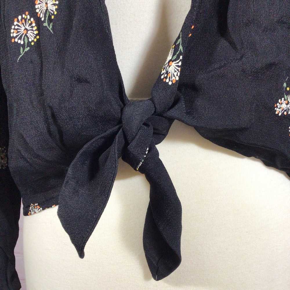 Reformation Navy Blue Floral Long Sleeve Tie Fron… - image 3