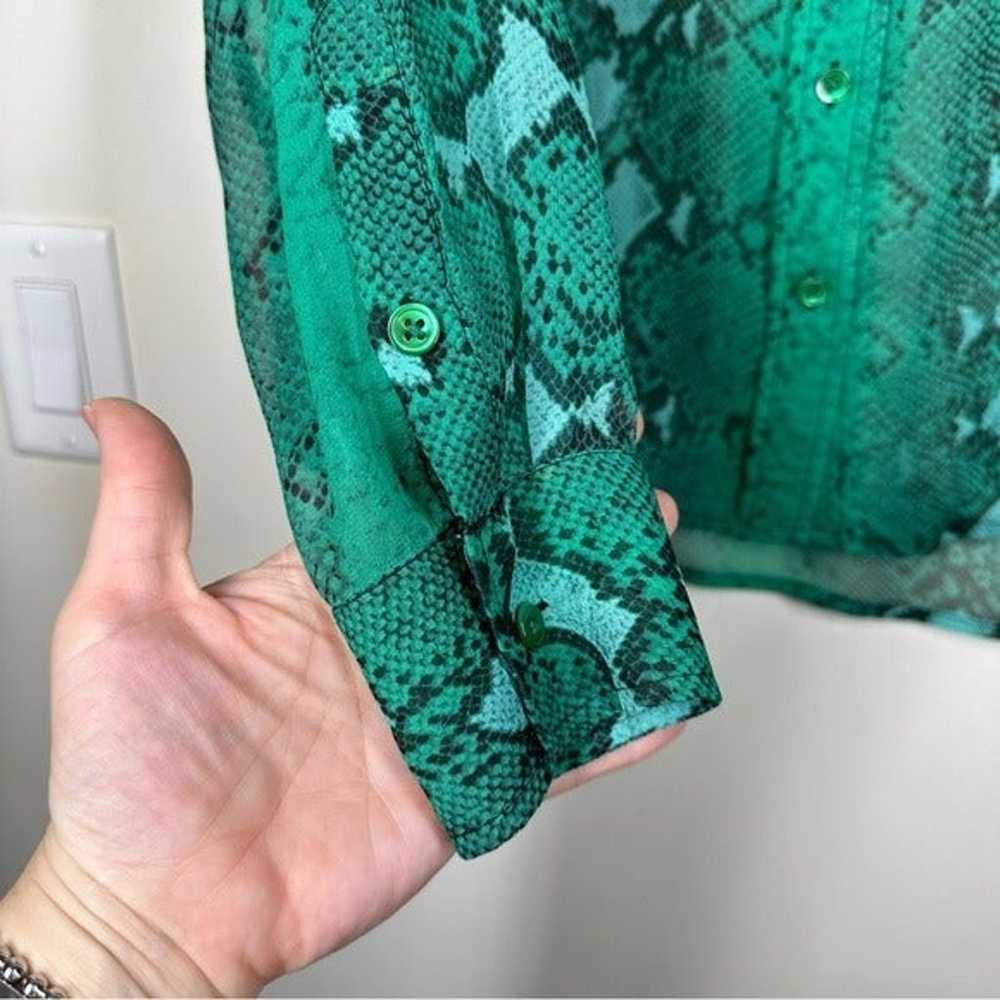 Equipment Snake Print Silk Blouse Emerald Green S - image 8