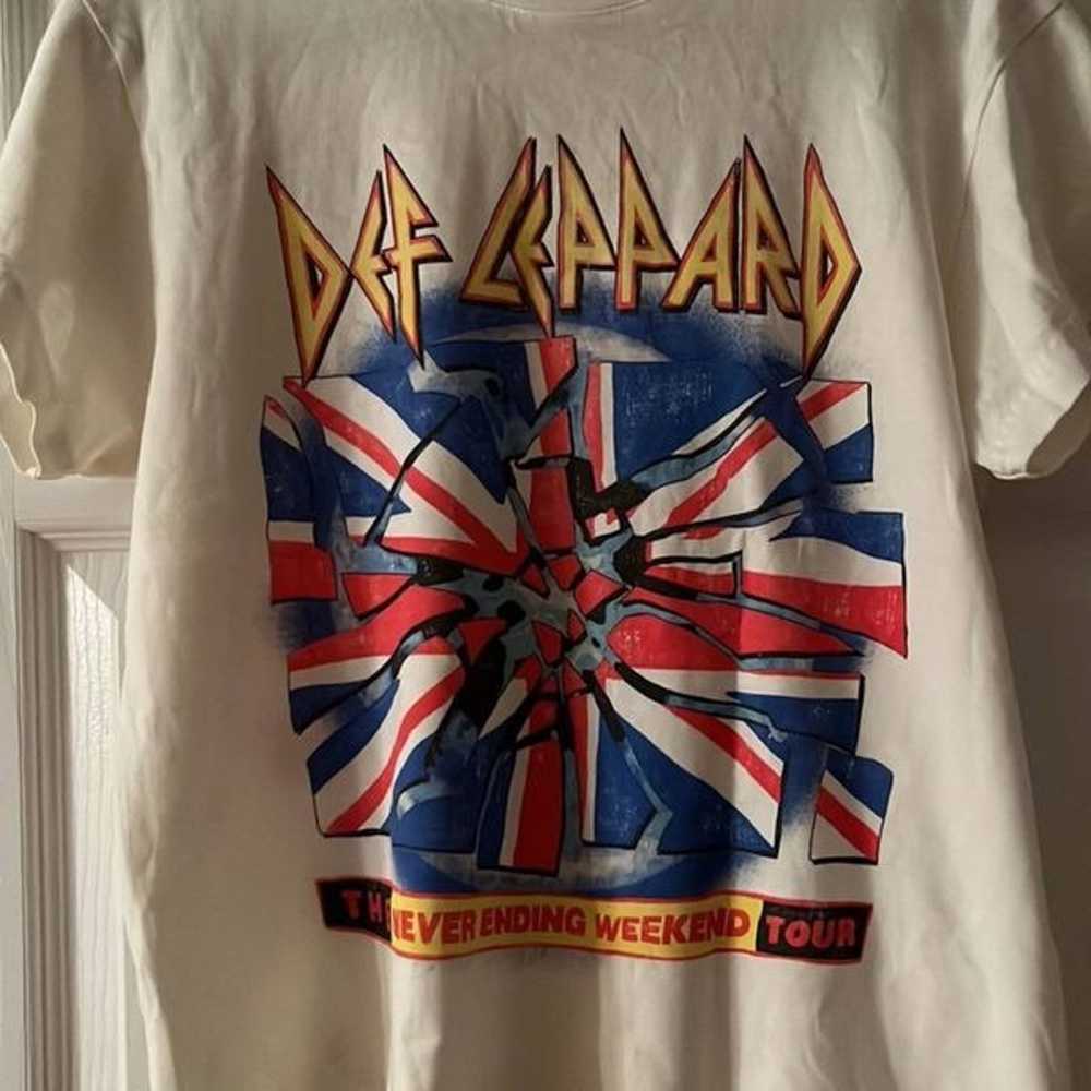 Daydreamer Def Leppard 1993 Tour Tee Size Small - image 3