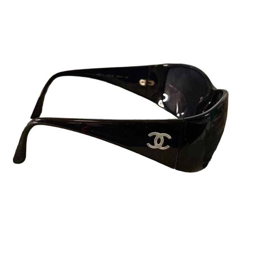 Chanel Chanel Black Sunglasses with Pearl Logo 50… - image 2