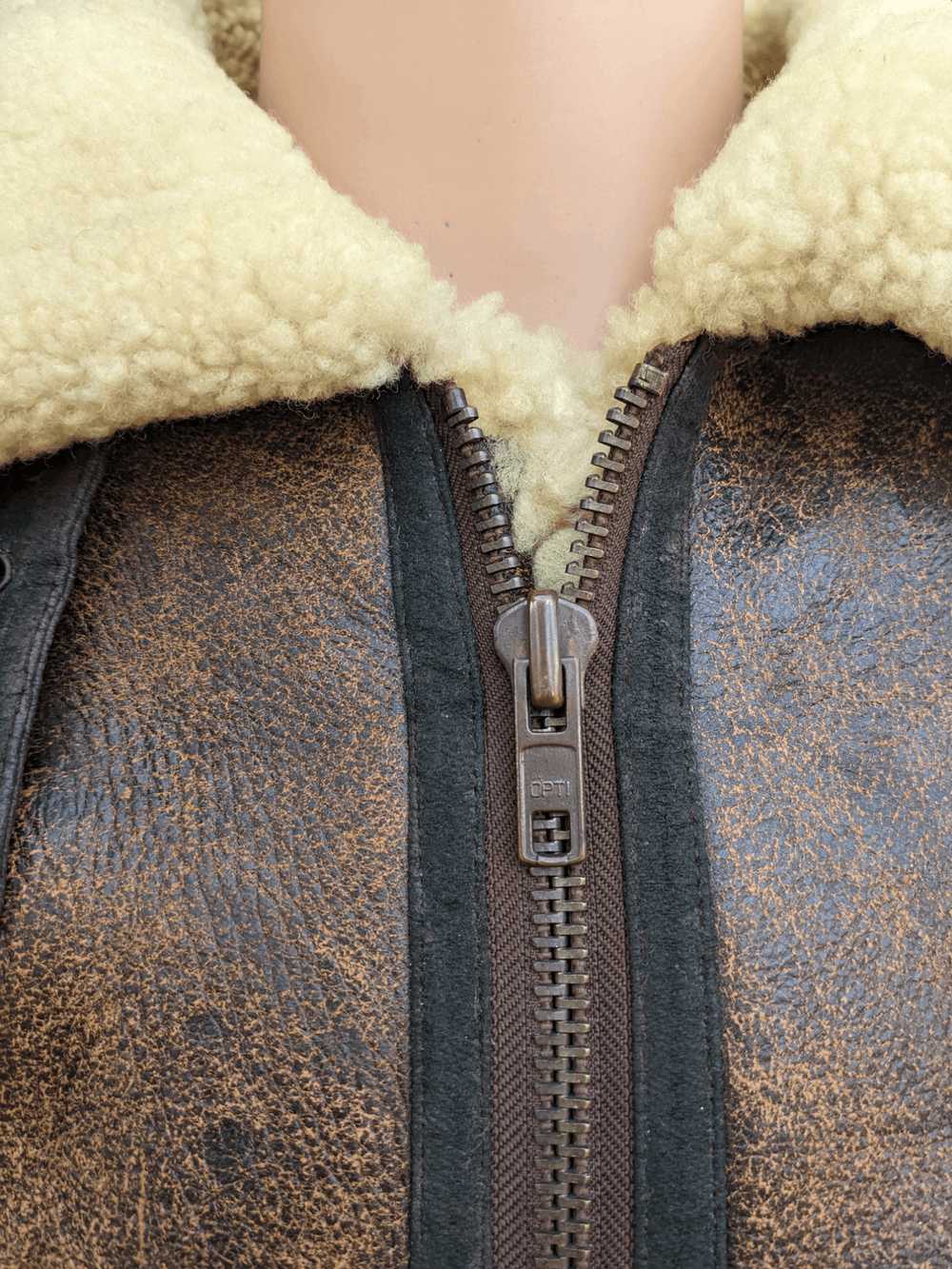 B 3 × Sheepskin Coat Vintage Shearling Jacket typ… - image 6