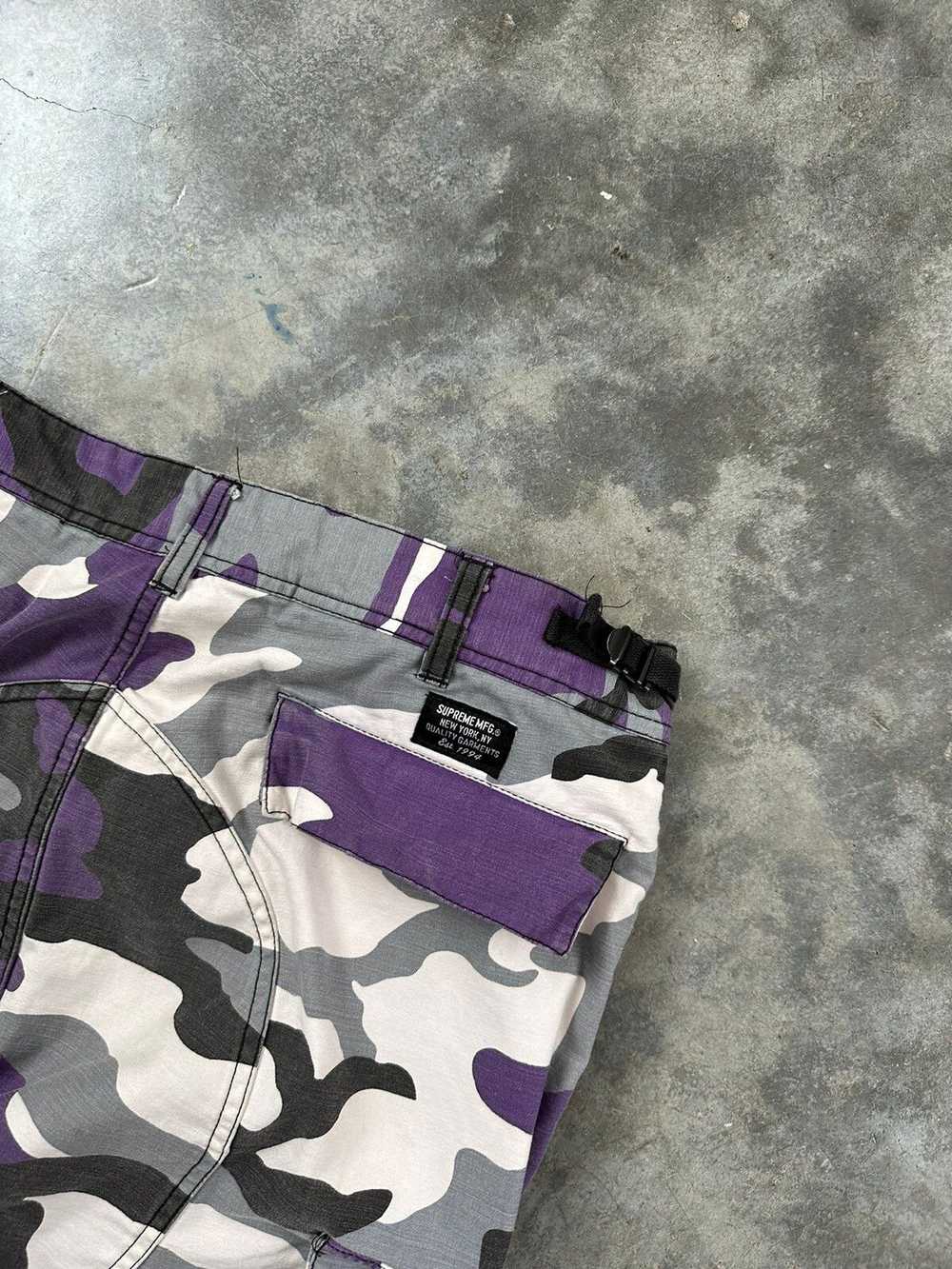 Supreme Supreme Purple Cargo Pants Sz. 32 Camoufl… - image 7