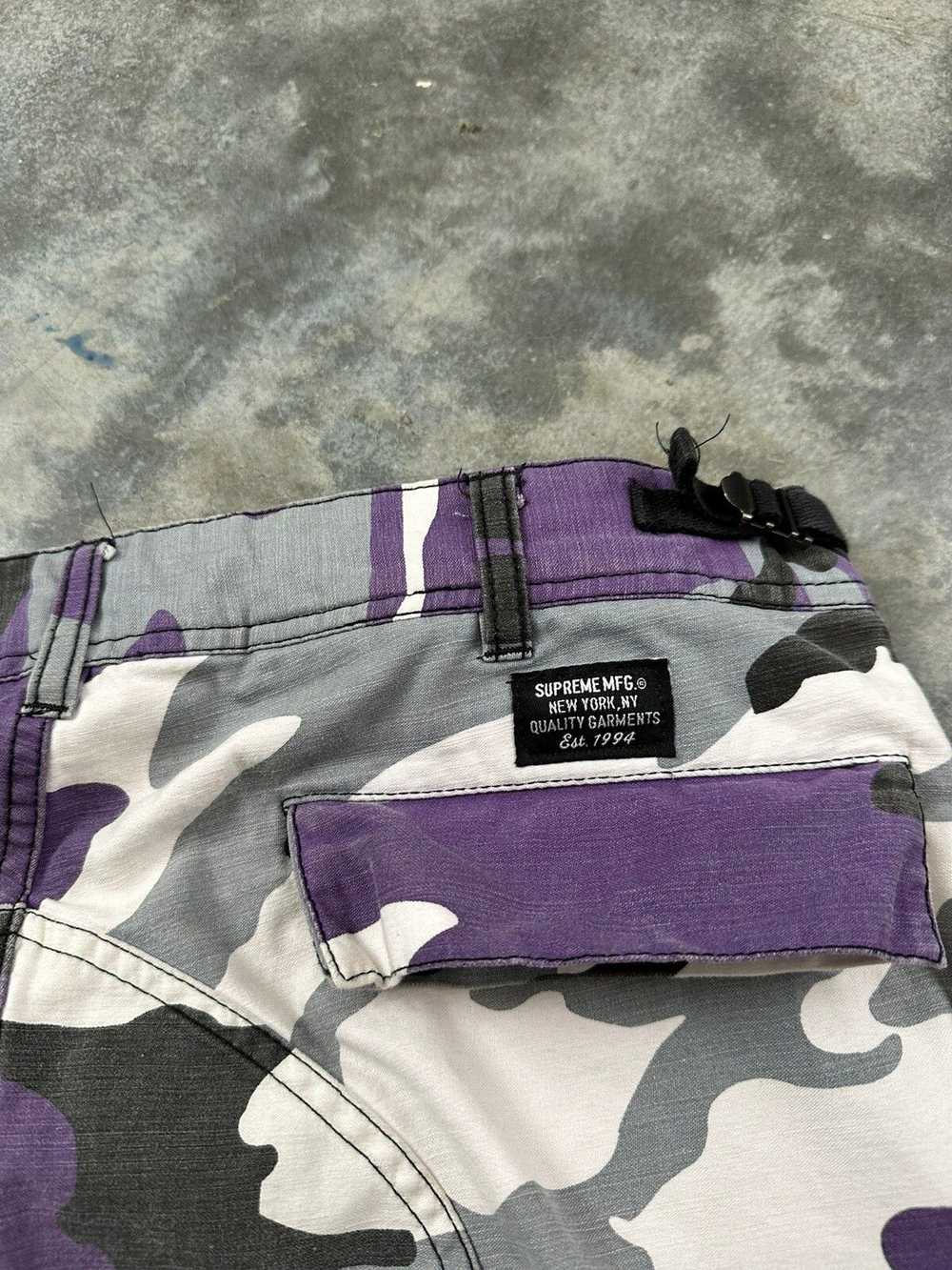 Supreme Supreme Purple Cargo Pants Sz. 32 Camoufl… - image 8