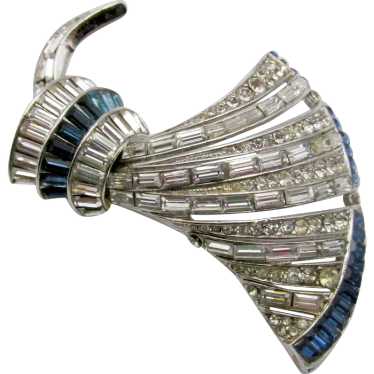 Attwood and sawyer brooch - Gem