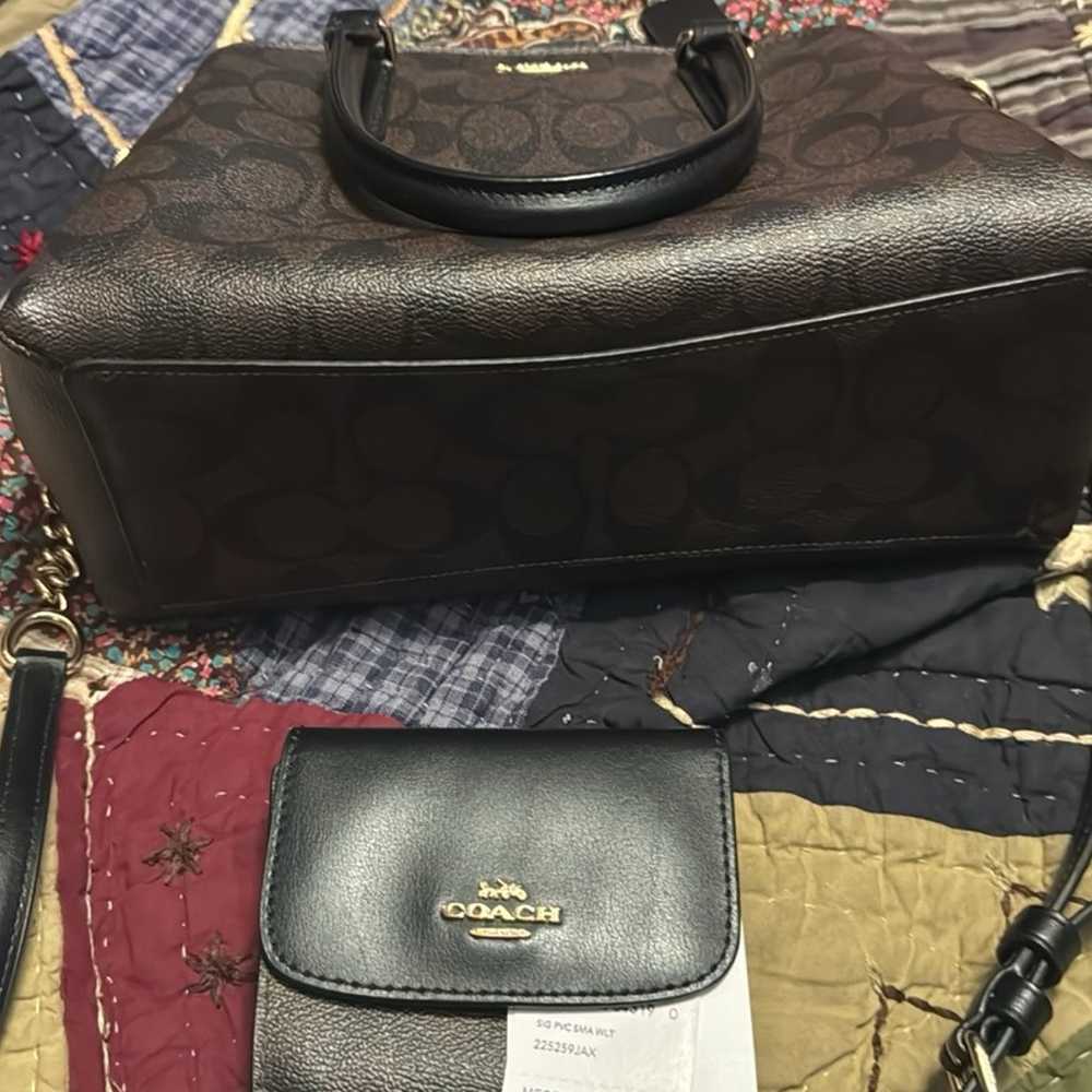 Coach signature and wallet in new condition - image 5
