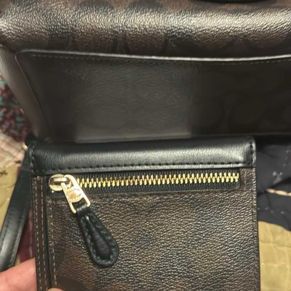 Coach signature and wallet in new condition - image 7
