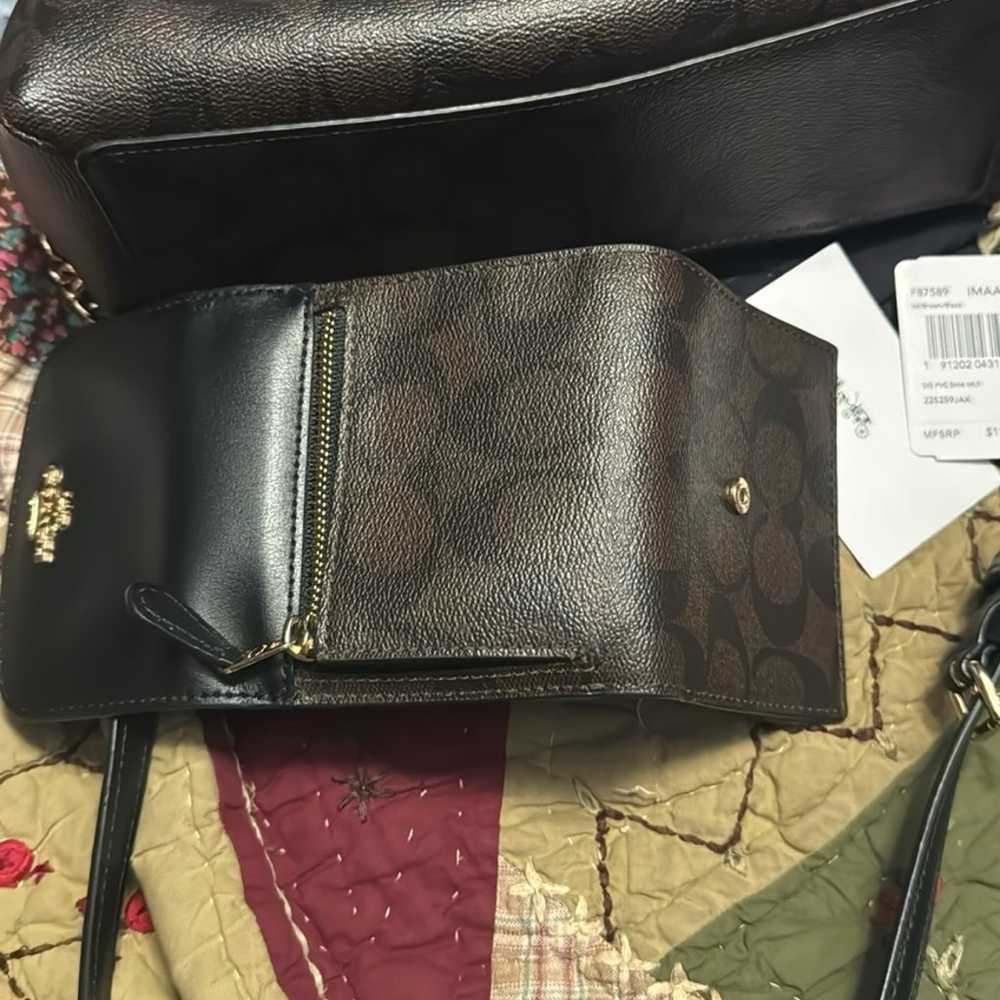 Coach signature and wallet in new condition - image 9