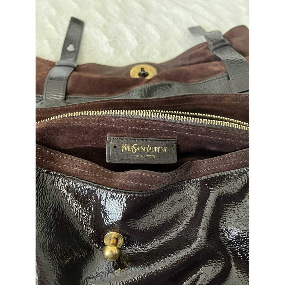 Yves Saint Laurent Muse Two patent leather handbag - image 8