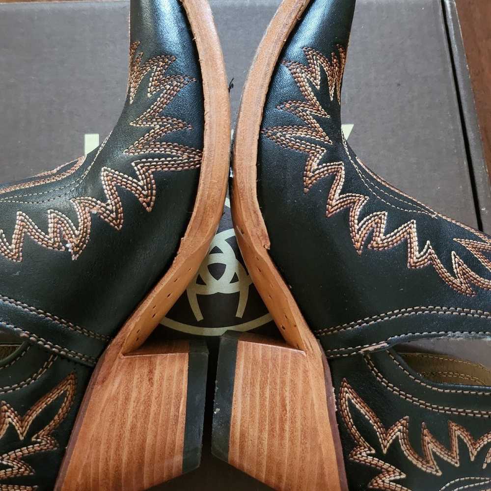 Ariat Dixon boots size 7 - image 3