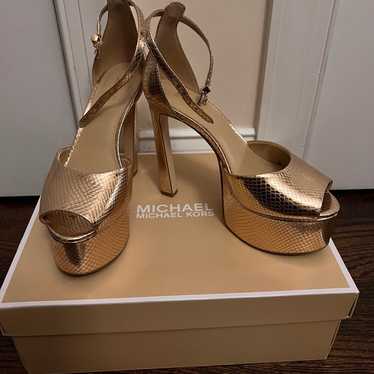 Michael kors gold platform heels
