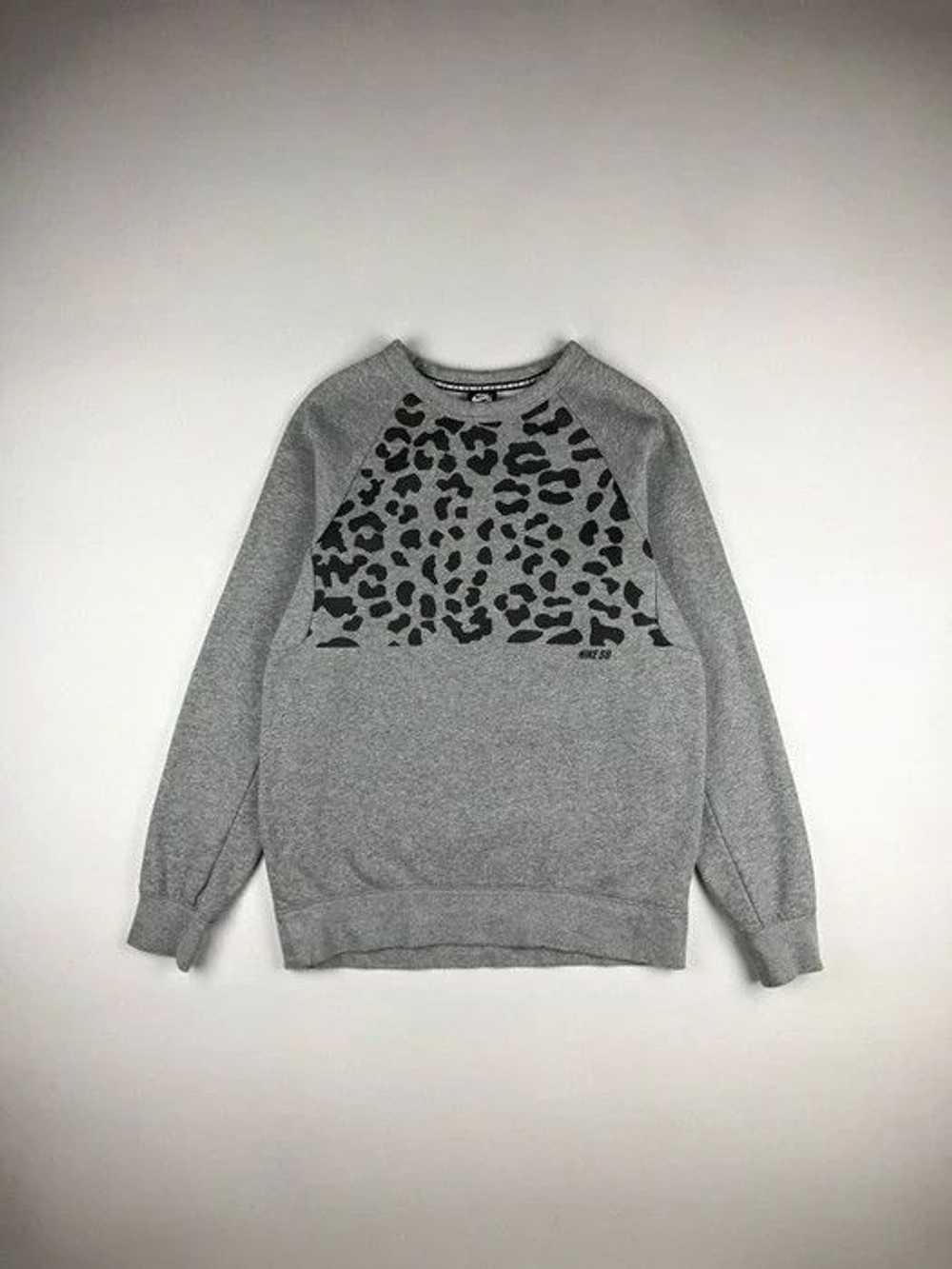 Nike × Vintage Vintage Nike SB Leopard Sweatshirt - image 2