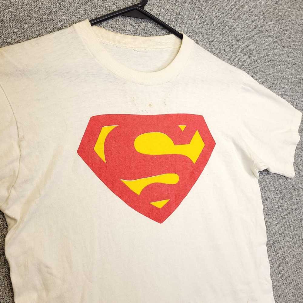 Vintage Superman Logo Shield DC Comics Graphic Te… - image 2
