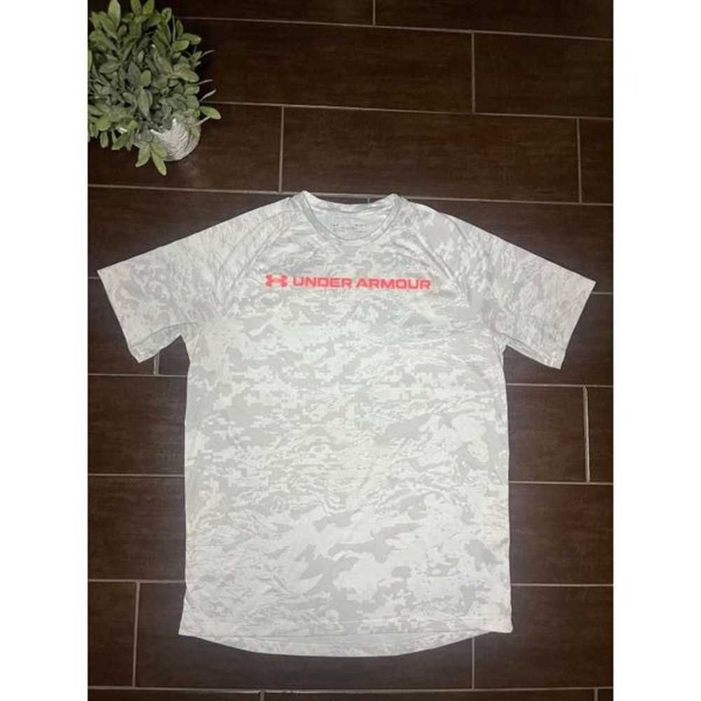 Under Armour grey/white camo quick dri shirt sz m… - image 1