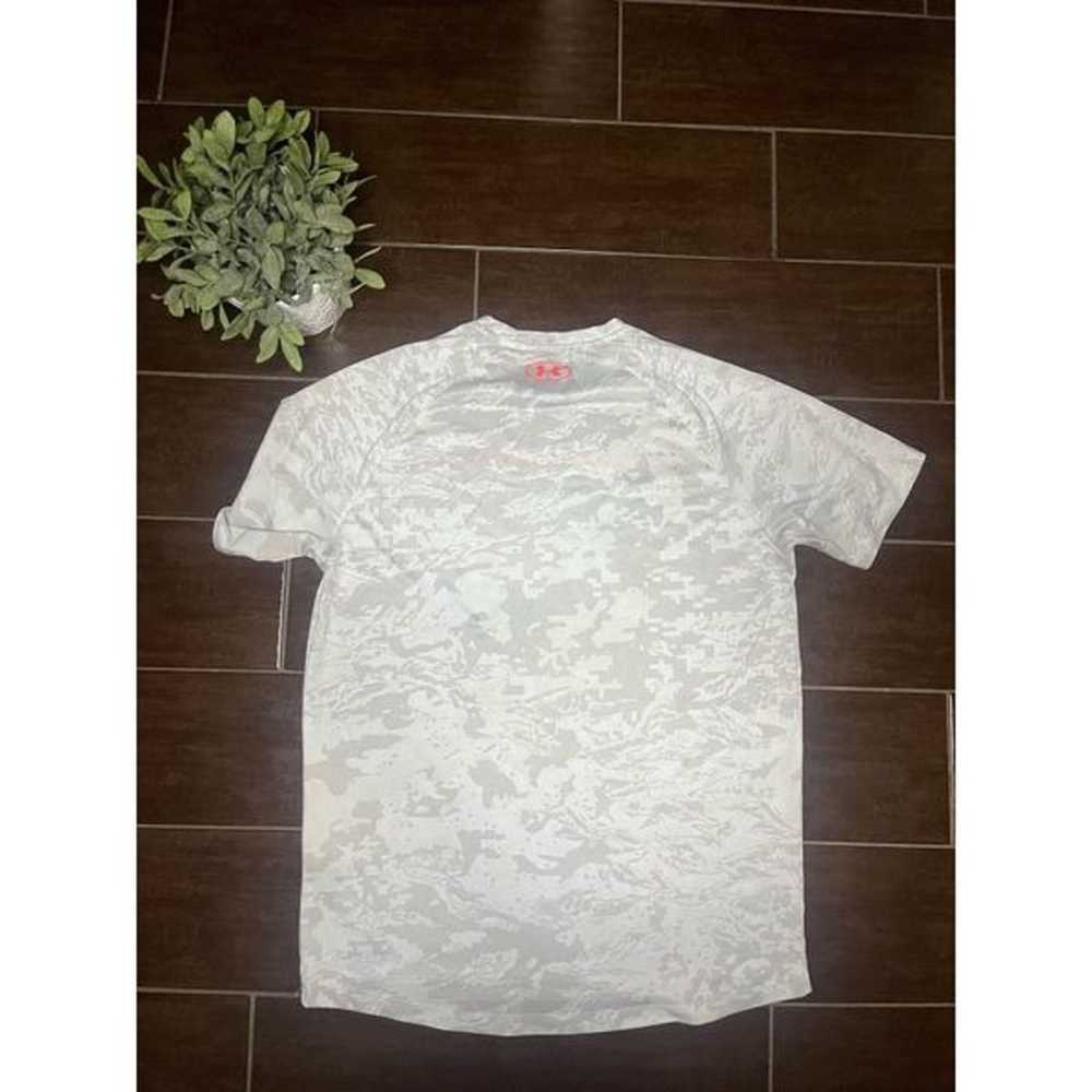 Under Armour grey/white camo quick dri shirt sz m… - image 3