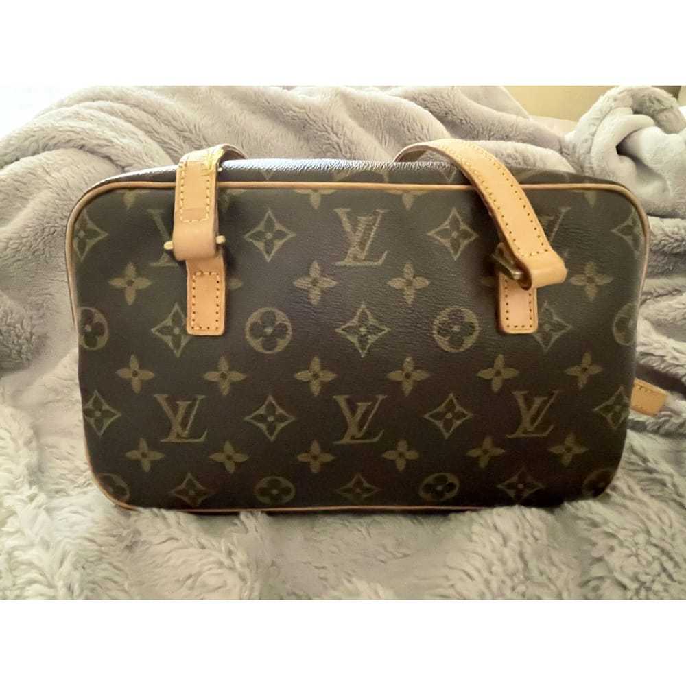 Louis Vuitton Cite patent leather handbag - image 3