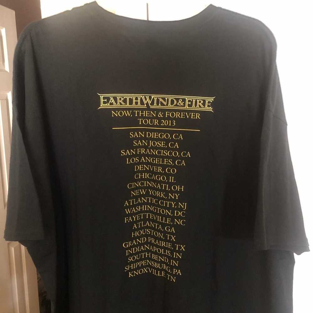Earth Wind and Fire concert tour 2013 t shirt gre… - image 2