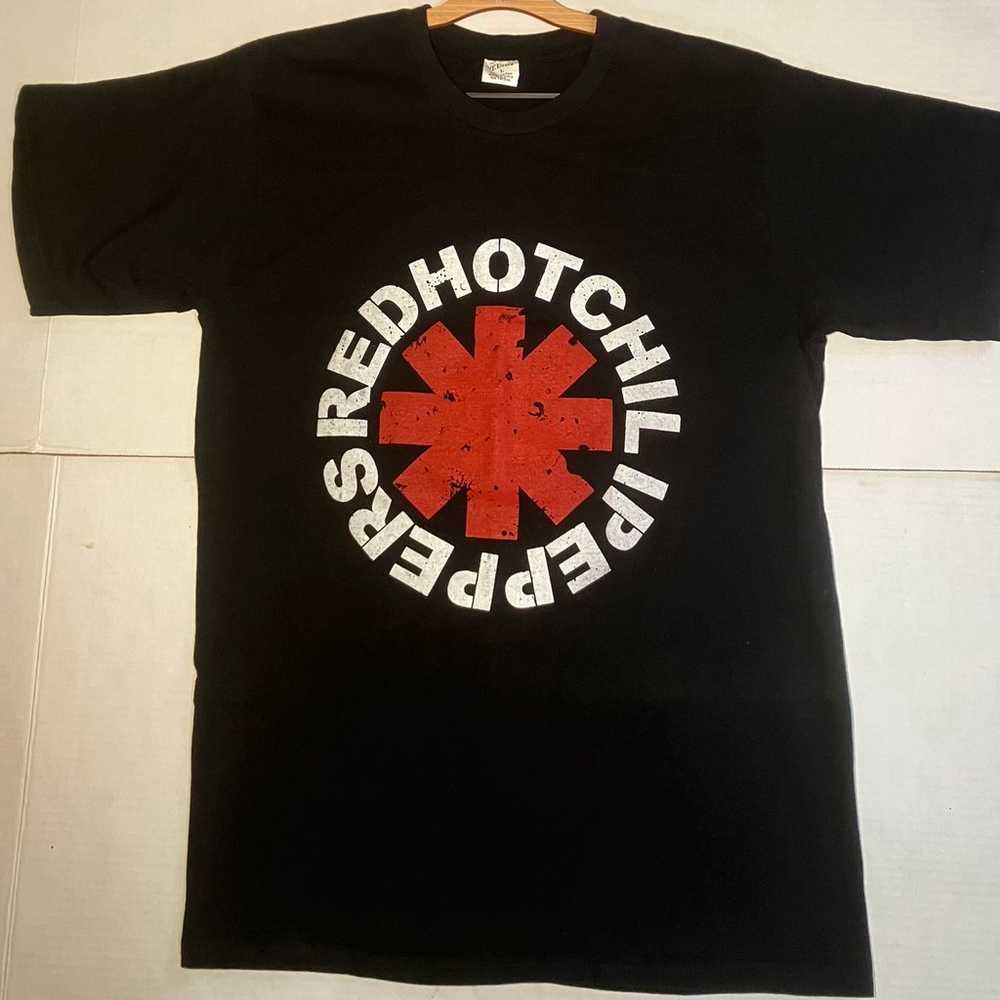 VINTAGE RED HOT CHILI PEPPERS BAND LOGO T-SHIRT S… - image 1